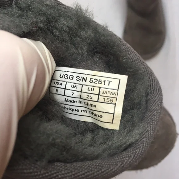 Toddler - Mini UGG Gray Boots Size: 8 - Picture 7 of 8